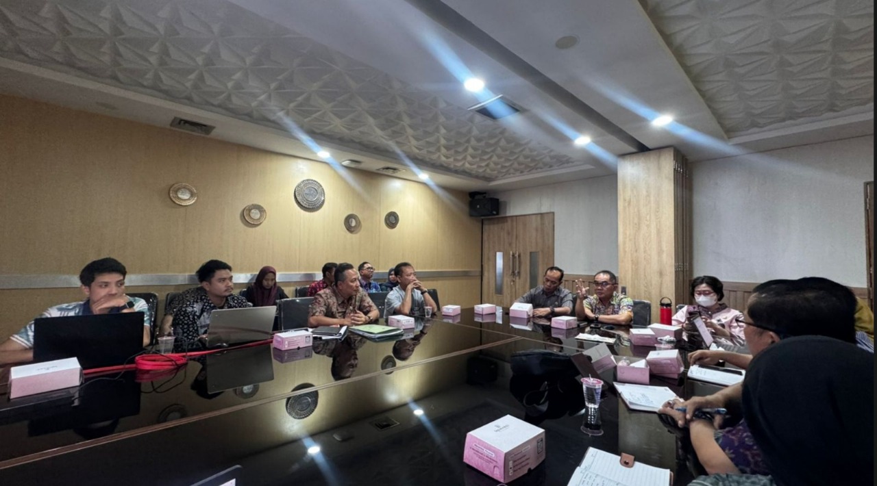 Rapat Koordinasi Tim dan Monev Bantuan Operasional RT/RW Kota Semarang